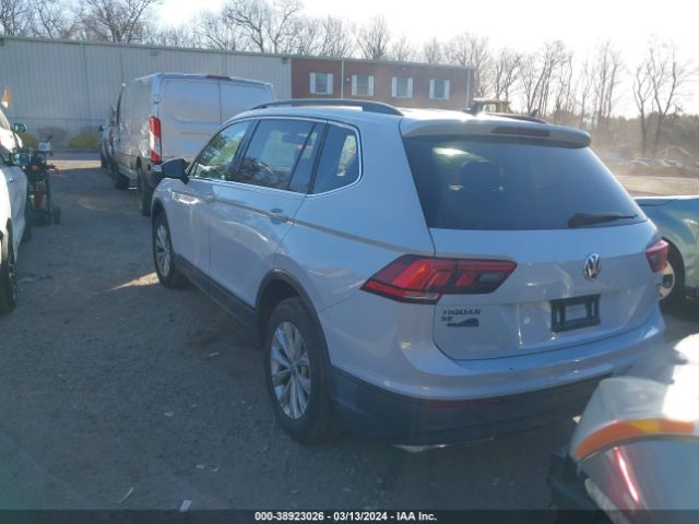 3VV2B7AX2KM063187 Volkswagen Tiguan