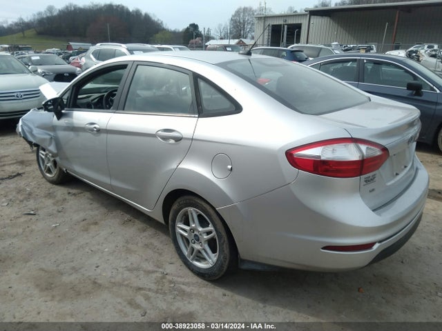 Ford FIESTA SE 2019 3FADP4BJ0KM115780 Image 3