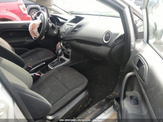 Ford FIESTA SE 2019 3FADP4BJ0KM115780 Image 5