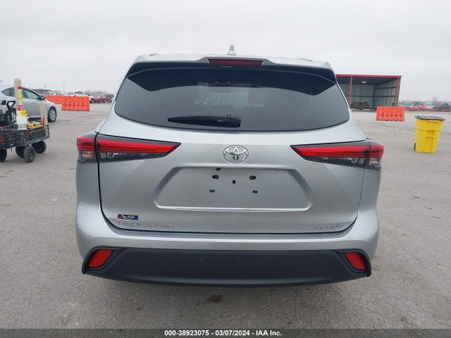Toyota Highlander Xle 2022 5TDGZRBH3NS162527 Image 16