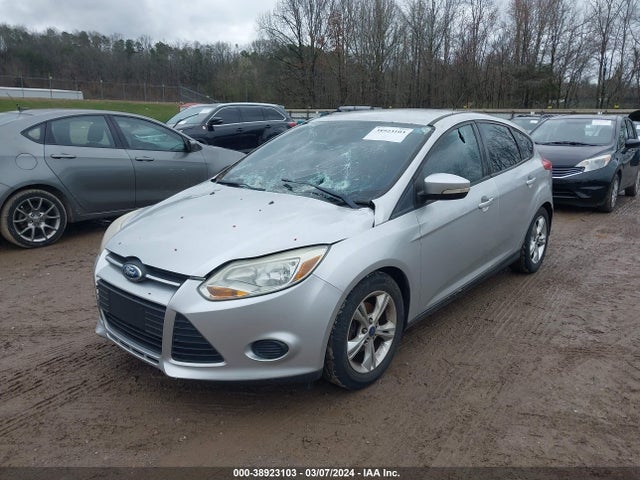 Ford FOCUS SE 2014 1FADP3K21EL260884 Image 2