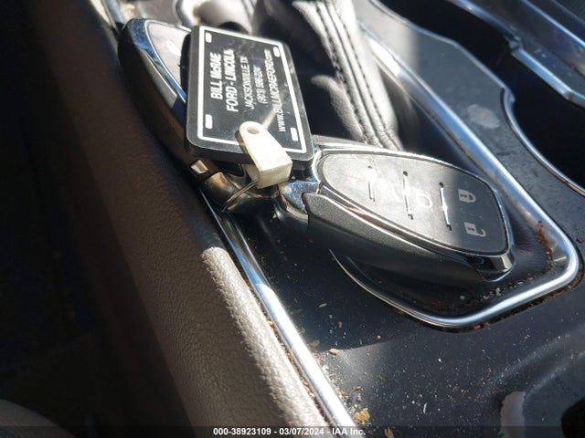 Chevrolet Traverse 1lt 2019 1GNERGKW7KJ228121 Image 11