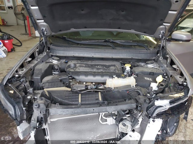 1C4PJMLB6KD260799 Jeep Cherokee Latitude Plus 4x4