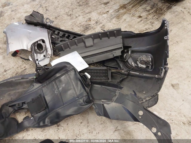 1C4PJMLB6KD260799 Jeep Cherokee Latitude Plus 4x4