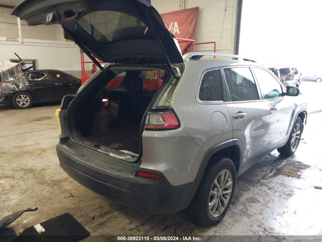 1C4PJMLB6KD260799 Jeep Cherokee Latitude Plus 4x4