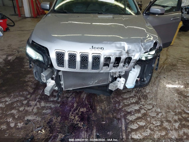 1C4PJMLB6KD260799 Jeep Cherokee Latitude Plus 4x4