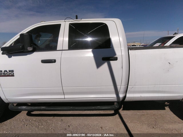 RAM 2500 Tradesman  4x4 8' Box 2018 3C6UR5HL3JG289754 Image 14