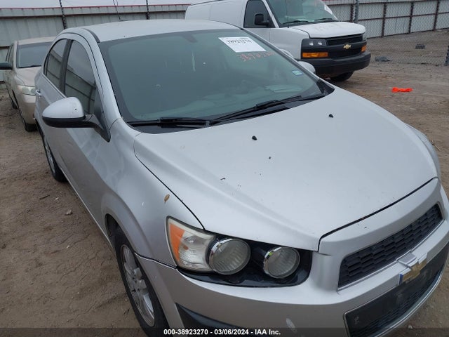 Chevrolet Sonic Lt Auto 2016 1G1JC5SHXG4137910 Image 6