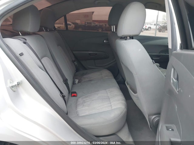 Chevrolet Sonic Lt Auto 2016 1G1JC5SHXG4137910 Image 8