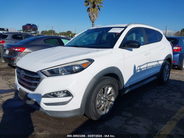 Hyundai TUCSON SEL 2018 KM8J33A4XJU670787 Image 2