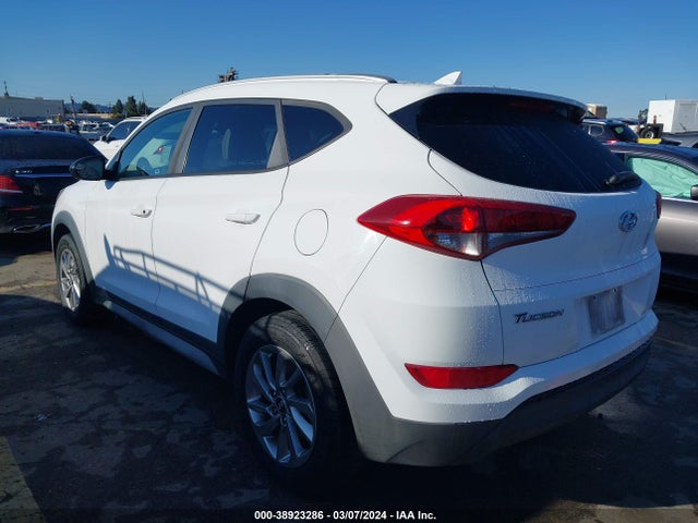 Hyundai TUCSON SEL 2018 KM8J33A4XJU670787 Image 3
