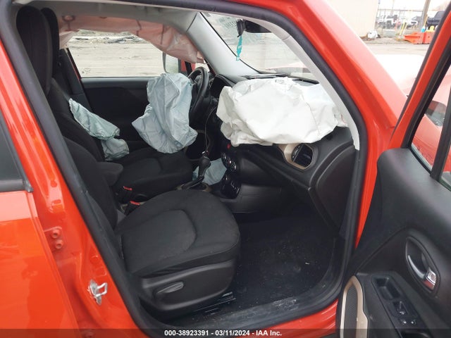 Jeep Renegade Latitude 2016 ZACCJBBT0GPE33836 Image 5