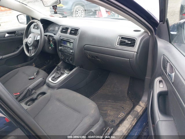 Volkswagen Jetta 2.0l S 2014 3VW2K7AJ8EM329727 Image 5