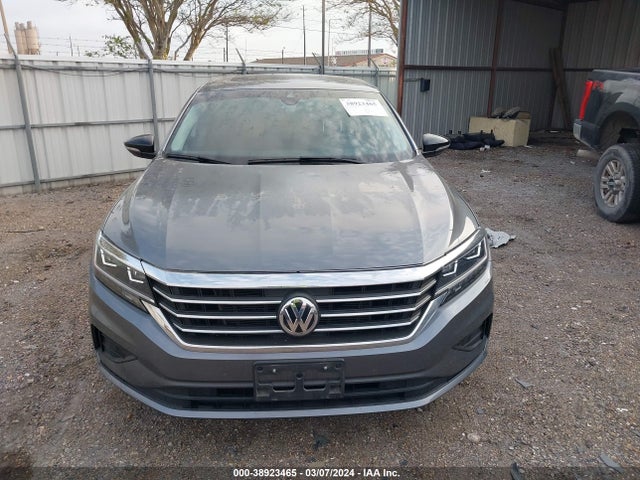 1VWBA7A33NC008460 Volkswagen Passat 2.0t Limited Edition