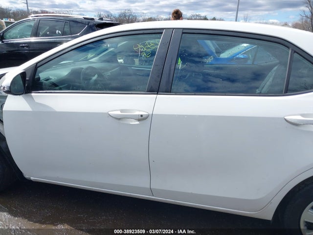 Toyota Corolla S 2016 2T1BURHE7GC500013 Image 15