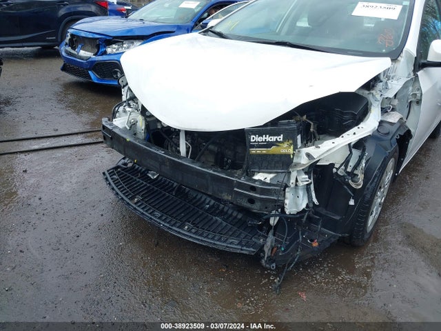 Toyota Corolla S 2016 2T1BURHE7GC500013 Image 6
