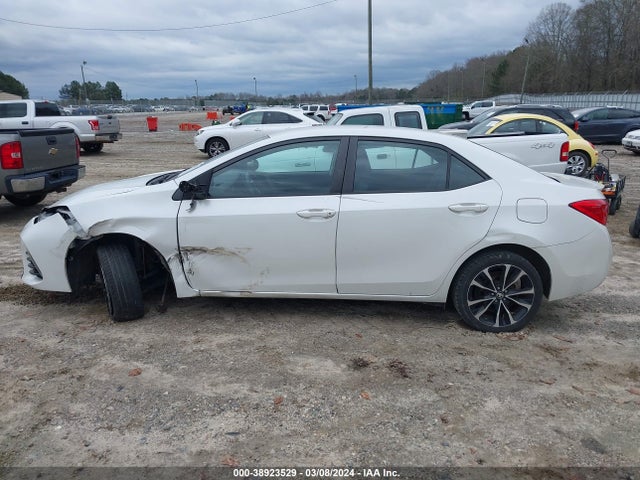 Toyota COROLLA SE 2018 5YFBURHE1JP763699 Image 14