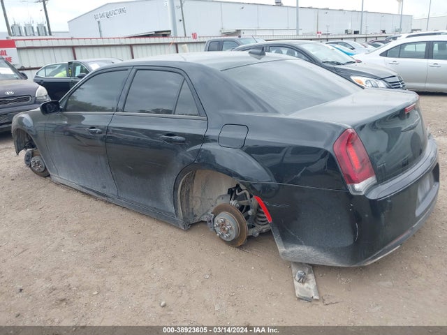Chrysler 300 300s Awd 2019 2C3CCAGG0KH611033 Image 3