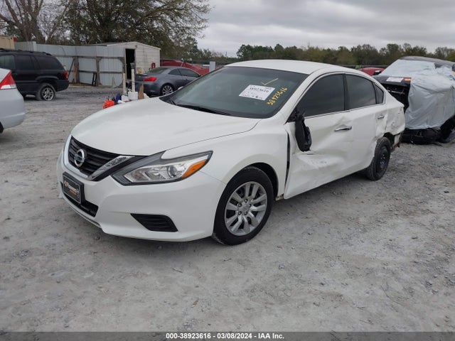 Nissan Altima 2.5 S 2018 1N4AL3APXJC103019 Image 2