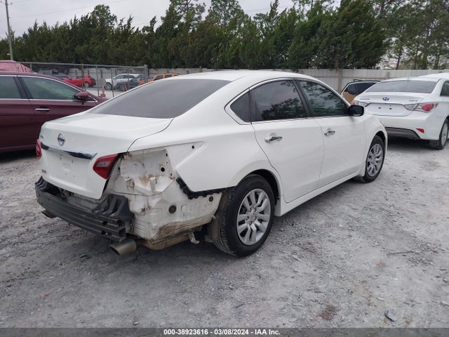 Nissan Altima 2.5 S 2018 1N4AL3APXJC103019 Image 4