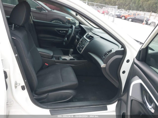 Nissan Altima 2.5 S 2018 1N4AL3APXJC103019 Image 5