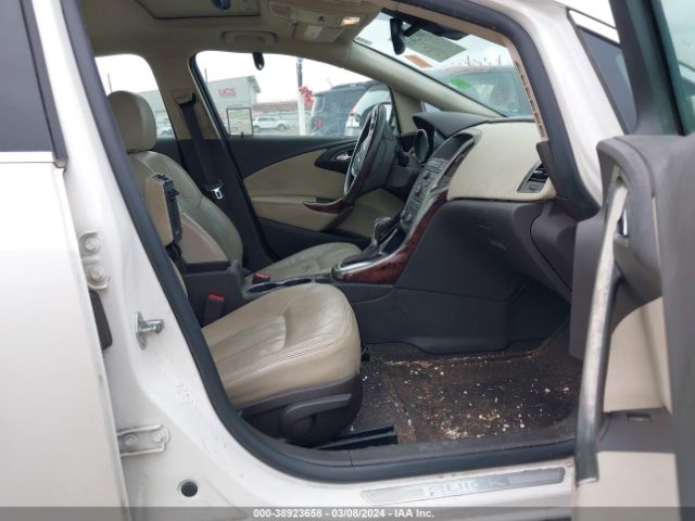 1G4PS5SK6E4101429 Buick Verano Leather Group