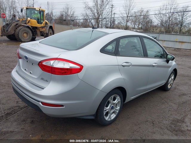 Ford FIESTA SE 2015 3FADP4BJ0FM161213 Image 4