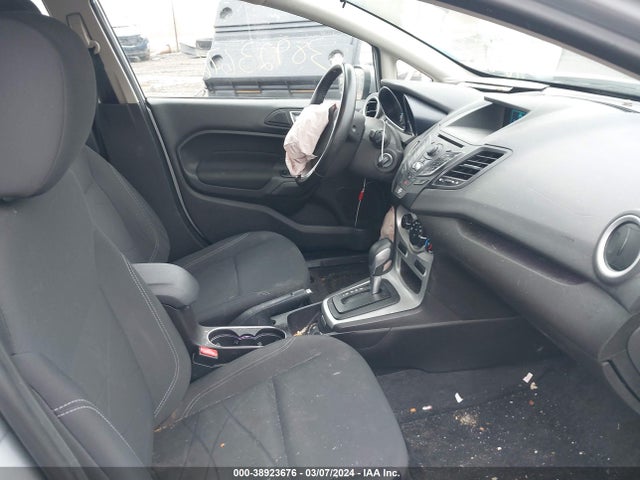 Ford FIESTA SE 2015 3FADP4BJ0FM161213 Image 5