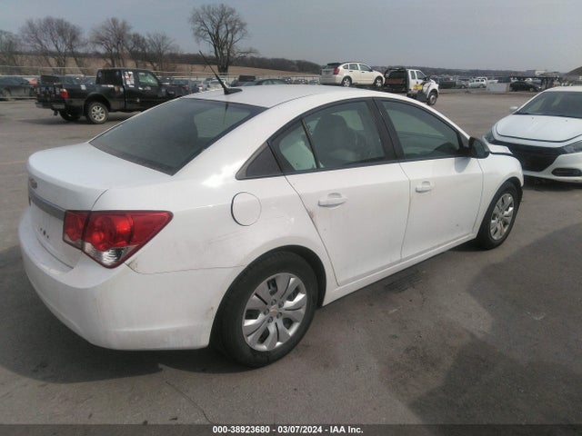 Chevrolet Cruze Ls Manual 2014 1G1PB5SH6E7463938 Image 4