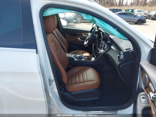 WDC0G4KB7GF061073 Mercedes-Benz Glc 300 4matic