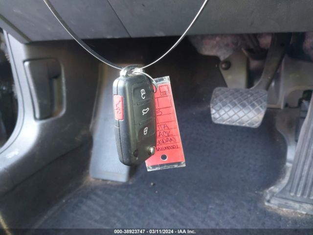 3VWD17AJ4FM310993 Volkswagen Jetta 1.8t Se