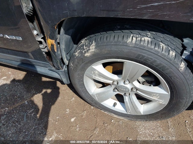 Jeep Compass Sport 2014 1C4NJCBA7ED696883 Image 13