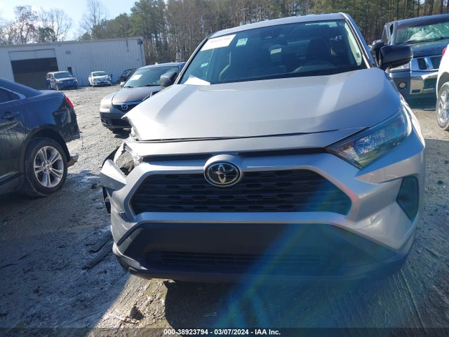 Toyota RAV4 LE 2022 2T3H1RFVXNW188651 Image 12
