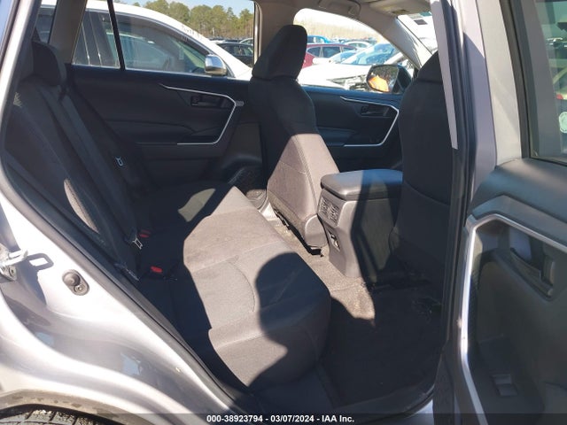 Toyota RAV4 LE 2022 2T3H1RFVXNW188651 Image 8