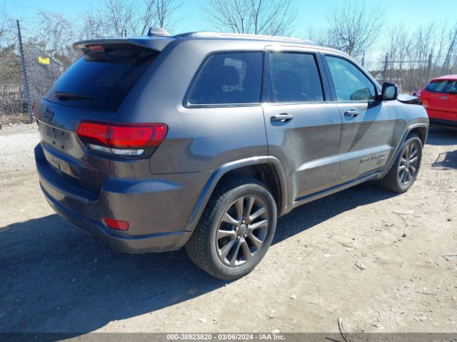 2017 JEEP GRAND CHEROKEE 1C4RJFBG4HC633810 Photo 3