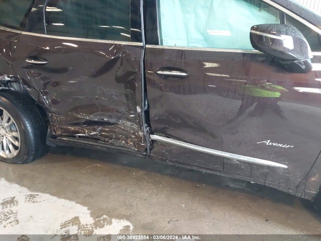 Buick Enclave Awd Avenir 2022 5GAEVCKWXNJ195439 Image 17