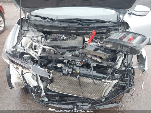 Nissan ROGUE SV 2018 5N1AT2MT4JC813042 Image 10