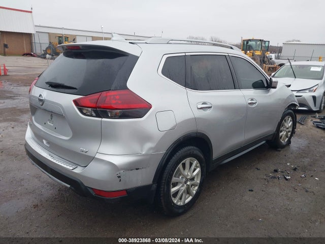 Nissan ROGUE SV 2018 5N1AT2MT4JC813042 Image 4