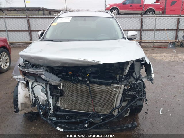 Nissan ROGUE SV 2018 5N1AT2MT4JC813042 Image 6