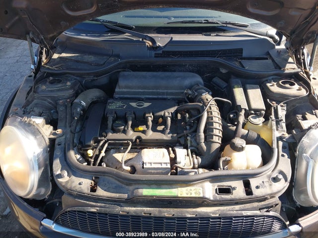 2008 MINI COOPER S CLUBMAN WMWMM33598TP70722 Photo 9