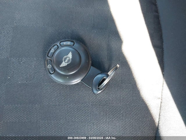 2008 MINI COOPER S CLUBMAN WMWMM33598TP70722 Photo 10