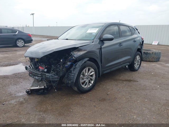 Hyundai TUCSON SE 2017 KM8J23A41HU506213 Image 2