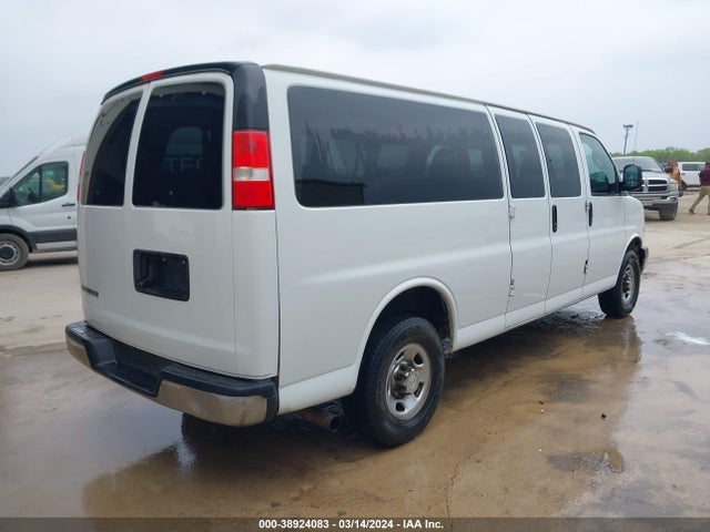 2020 CHEVROLET EXPRESS PASSENGER RWD 3500 EXTENDED WHEELBASE LT VIN: 1GAZGPFG6L1207516