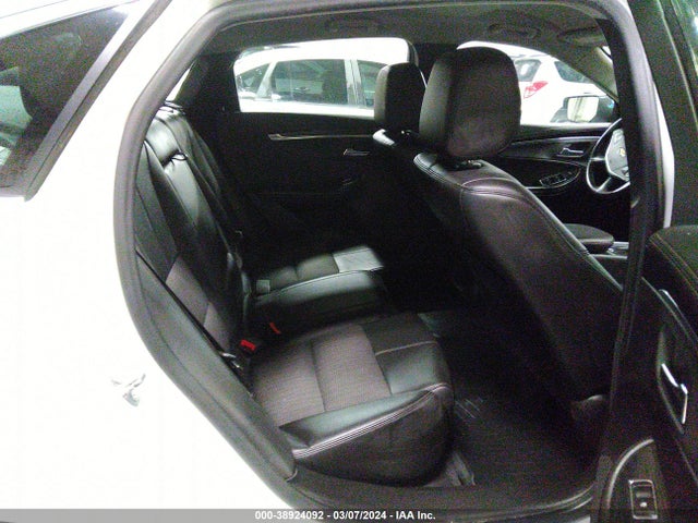 Chevrolet IMPALA 1LT 2017 2G1105SA3H9104628 Image 8