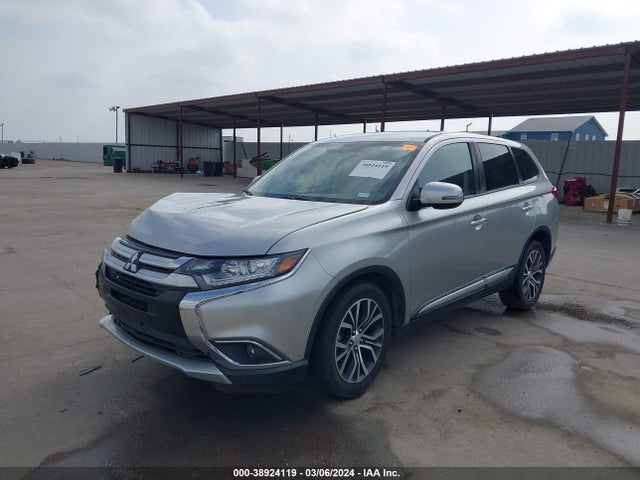Mitsubishi Outlander Se 2018 JA4AD3A31JJ004079 Image 2
