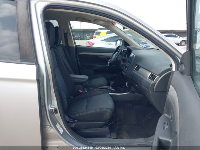 Mitsubishi Outlander Se 2018 JA4AD3A31JJ004079 Image 5