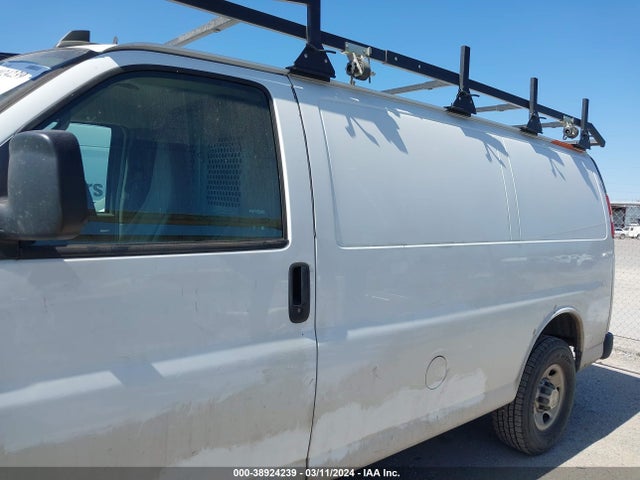 Chevrolet Express 2500 Work Van 2019 1GCWGAFG8K1189316 Image 14