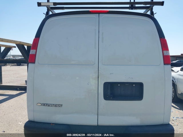 Chevrolet Express 2500 Work Van 2019 1GCWGAFG8K1189316 Image 16