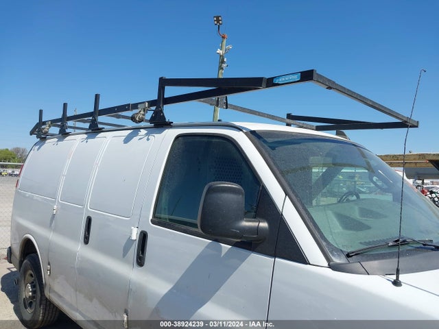 Chevrolet Express 2500 Work Van 2019 1GCWGAFG8K1189316 Image 20