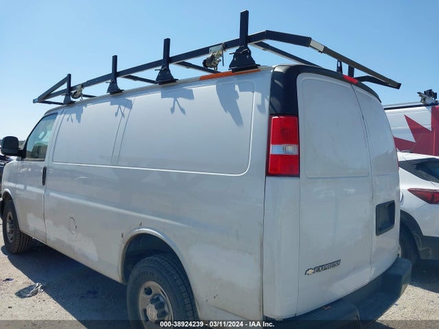 Chevrolet Express 2500 Work Van 2019 1GCWGAFG8K1189316 Image 3